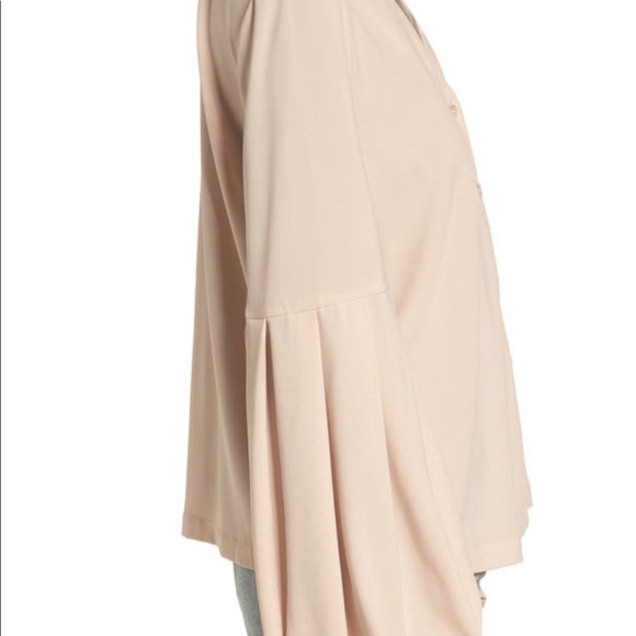 NWT J.O.A. Los Angeles Womens Long Sleeved Top in Nude Size Small - Brand New! - Picture 3 of 14